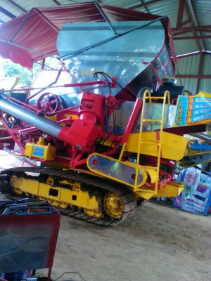 ขายรถเกี่ยวข้าว เกษตรพัฒนา ไอ้หนุ่มไวไฟ 210เทอร์โบ ปี53 มอเตอร์ตรง ตัวเดิน10ใหญ่ สภาพสวยพร้อมใช้งาน สนใจโทร 090-8588220คุณนะ 093-3258446คุณบิว หรือเข้าดูสินค้าอื่นๆได้ที่ www.truck.in.th/498 หรือเพจFacebook ณรงค์ ซื้อขายรถมือสอง (เว็บไซต์ส่วนตัว) หรือFace