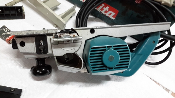 กบเชาะร่องเก่า