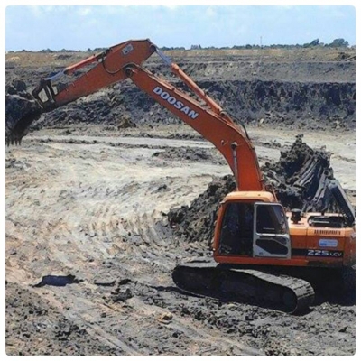 ลดสุดๆๆขายครับ Dosan  225LCV 790000 ต่อรองได้ครับ