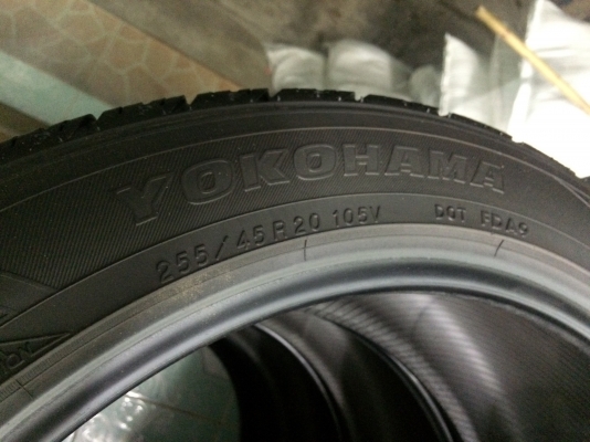 ขายยางyokohama spec x 225 45 20 yy3713 ขายยางyokohama spec x 225 45 20 yy3713