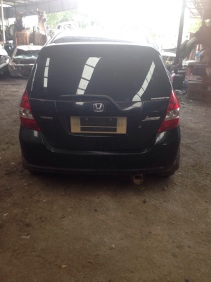 ซากฮอนด้าเเจ๊ช เครื่องIDSI ปี04 เเยกขายอะไหลทุกอย่างทั้งคันมีหลายรุ่นเก๋งเเละกระบะ รับซื้อรถอุบัตเหตุทุกสภาพ