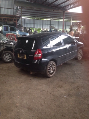 ซากฮอนด้าเเจ๊ช เครื่องIDSI ปี04 เเยกขายอะไหลทุกอย่างทั้งคันมีหลายรุ่นเก๋งเเละกระบะ รับซื้อรถอุบัตเหตุทุกสภาพ