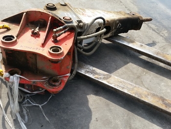 ขาย หัวกระแทก หัวเจาะ breaker รุ่นหายาก หมุนได้ 360 องศา สำหรับใส่รถขุด แบคโฮ PC 30-60 ขาย หัวกระแทก หัวเจาะ breaker รุ่นหายาก หมุนได้ 360 องศา สำหรับใส่รถขุด แบคโฮ PC 30-60