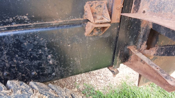 **790,000 บ.ต่อรอง/// 10ล้อ2เพลาดั้ม HINO SUMO FM227-220แรง ดั้มสามมิตรลอนเฉียง **ขาย HINO SUMO FM227 10ล้อ2เพลาดั้มเหล็ก ตัวแรง สภาพดี บอดี้เดิมบาง พร้อมใช้งาน HINO (SUMO) FM227LD EM100-Turbo 250HP เกียร์อีตั้น เครื่องเดิมครอบโบ แรง แน่นดี ครับ เกียร์อีต