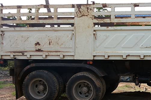 **790,000 บ.ต่อรอง/// 10ล้อ2เพลาดั้ม HINO SUMO FM227-220แรง ดั้มสามมิตรลอนเฉียง **ขาย HINO SUMO FM227 10ล้อ2เพลาดั้มเหล็ก ตัวแรง สภาพดี บอดี้เดิมบาง พร้อมใช้งาน HINO (SUMO) FM227LD EM100-Turbo 250HP เกียร์อีตั้น เครื่องเดิมครอบโบ แรง แน่นดี ครับ เกียร์อีต