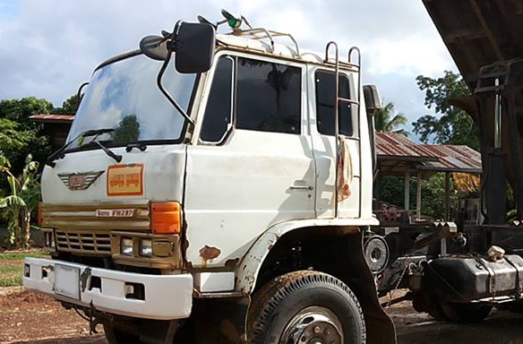 **790,000 บ.ต่อรอง/// 10ล้อ2เพลาดั้ม HINO SUMO FM227-220แรง ดั้มสามมิตรลอนเฉียง **ขาย HINO SUMO FM227 10ล้อ2เพลาดั้มเหล็ก ตัวแรง สภาพดี บอดี้เดิมบาง พร้อมใช้งาน HINO (SUMO) FM227LD EM100-Turbo 250HP เกียร์อีตั้น เครื่องเดิมครอบโบ แรง แน่นดี ครับ เกียร์อีต