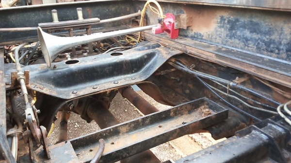 **790,000 บ.ต่อรอง/// 10ล้อ2เพลาดั้ม HINO SUMO FM227-220แรง ดั้มสามมิตรลอนเฉียง **ขาย HINO SUMO FM227 10ล้อ2เพลาดั้มเหล็ก ตัวแรง สภาพดี บอดี้เดิมบาง พร้อมใช้งาน HINO (SUMO) FM227LD EM100-Turbo 250HP เกียร์อีตั้น เครื่องเดิมครอบโบ แรง แน่นดี ครับ เกียร์อีต