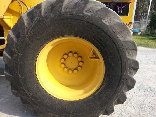 ขายถูกๆ Komatsu 515 นำเข้าจากญี่ปุ่น สภาพเดิมๆ สวย พร้อมใช้งาน นำเข้าจากญี่ปุ่น 090-986-2521 อ๊อบ