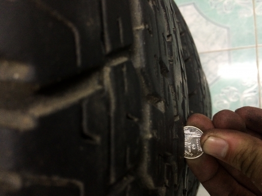 ขายยาง bridgestone Dueler h/t 840. 265 70 16 yy0314. ยางสวย สภาพ ดี ดอกยางนิ่ม ขายยาง bridgestone Dueler h/t 840. 265 70 16 yy0314. ยางสวย สภาพ ดี ดอกยางนิ่ม