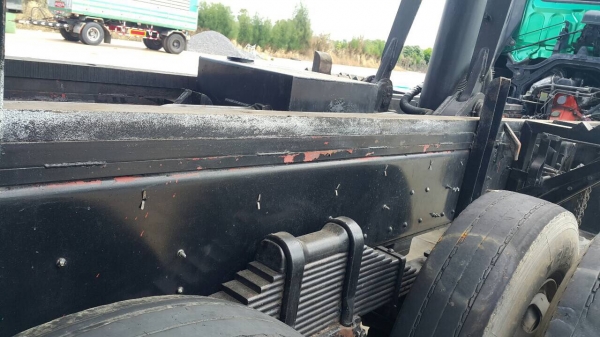 ขายด่วนสิบล้อดั้มพืชไร่เนียมซุ่นชัย 270 ยูโรทู ปี47 มีระบบลากจูง