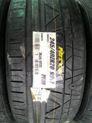 ยางไหม่ NITTO INVO 245-40-20 ปลายปี14 เส้นละ5000 จากปกติ 9000 ยางไหม่ NITTO INVO 245-40-20 ปลายปี14 เส้นละ5000 จากปกติ 9000