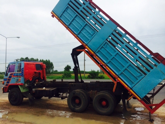 ขายรถสิบล้ออีซูซุล็อกกี้195ราคา870000บาท ขายรถสิบล้ออีซูซุล็อกกี้195ราคา870000บาท