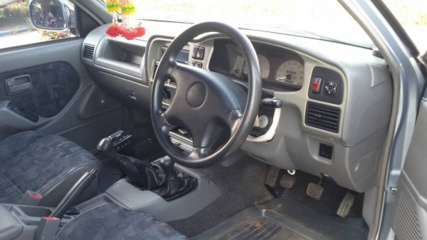 ISUZU DRAGONEYE 3.0 โฟวีล ปี45 รถสวยพร้อมใช้ ISUZU DRAGONEYE 3.0 โฟวีล ปี45 รถสวยพร้อมใช้