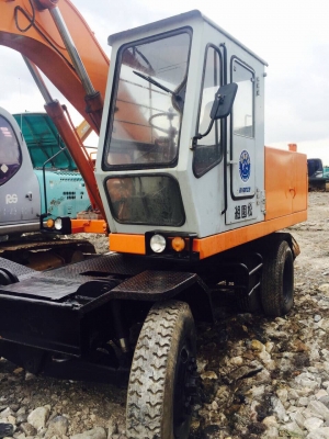 ขายรถแบคโฮ ล้อยาง HITACHI WH051เก่านอก พร้อมใช้งาน เอกสารอินวอยซ์