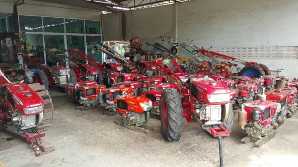 ขายเครื่องเเละโครงเกษตรมือสองราคาย่อมเยาวมีหลายรุ่นให้เลือกคับ ขายเครื่องเเละโครงเกษตรมือสองราคาย่อมเยาวมีหลายรุ่นให้เลือกคับ