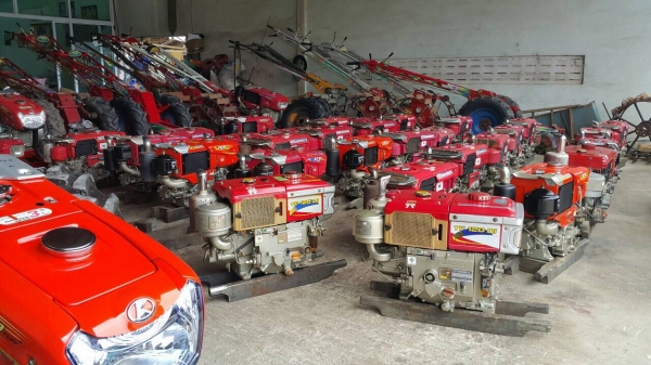 ขายเครื่องเเละโครงเกษตรมือสองราคาย่อมเยาวมีหลายรุ่นให้เลือกคับ ขายเครื่องเเละโครงเกษตรมือสองราคาย่อมเยาวมีหลายรุ่นให้เลือกคับ