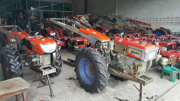 ขายเครื่องเเละโครงเกษตรมือสองราคาย่อมเยาวมีหลายรุ่นให้เลือกคับ