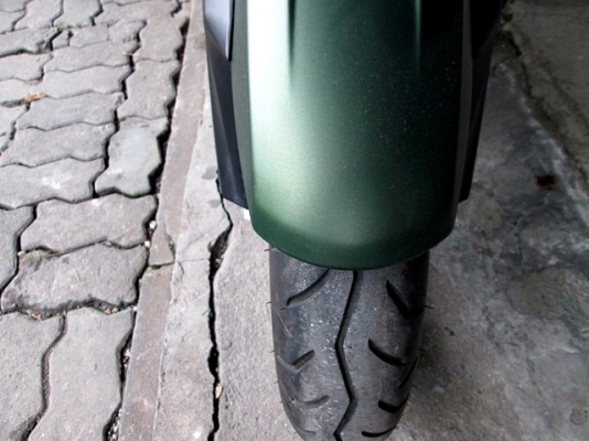 zoomer x สีเขียว แบบทหาร ( มีชุดสีให้ 2 ชุด ของเดิมสีชมพูลายใหม่ ) รถเดือน กันยายน ปี 57 ไมล์ 6 พันโล แถม 4 รายการ 36900