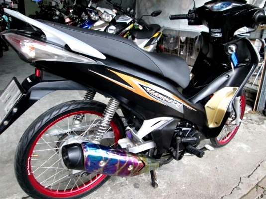 wave 125 i สีดำด้าน ทันสมัยสุดๆ ลงล้อแต่ง (สต๊าทเท้า) รถเดือน มกราคม ปี 56 ไมล์ 9 พันโล  แถม 3 รายการ 30900