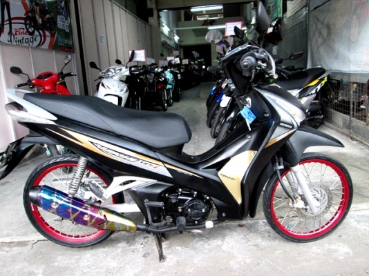 wave 125 i สีดำด้าน ทันสมัยสุดๆ ลงล้อแต่ง (สต๊าทเท้า) รถเดือน มกราคม ปี 56 ไมล์ 9 พันโล  แถม 3 รายการ 30900