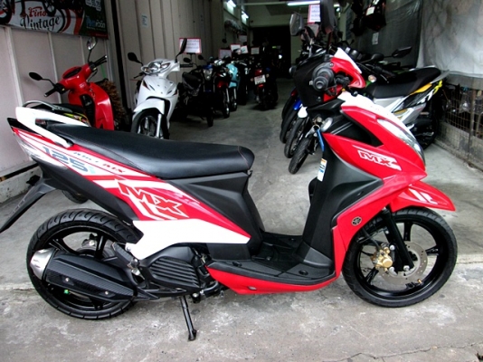 MIO 125 i สีขาวแดง ลาย MX รุ่นใหม่ หัวฉีดแล้ว ตัวท๊อป ล้อแมกซ์ รถเดือน มิถุนายน ปี 56 ไมล์ 7 พันโล แถม 3 รายการ  28900
