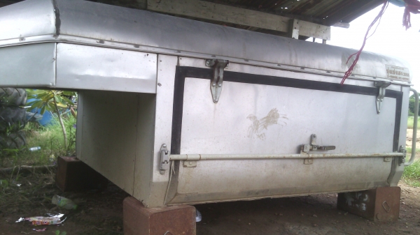 ขายหลังคาอลูมิเนียมแบบตู้ทึบ    สามารถเปิดด้างข้างแทบซ้ายได้0810076640