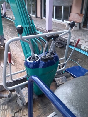 ขายแบคโฮKOMATSU  PC027R-8