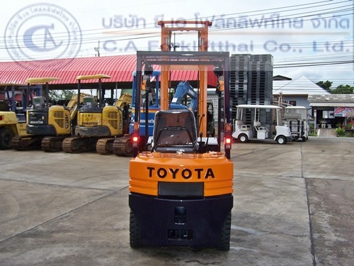 ขาย รถโฟล์คลิฟท์ TOYOTA รุ่น 5FD18