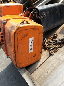 ขาย รอกโซ่ไฟฟ้า รอกไฟฟ้า เก่าญี่ปุ่น HITACHI 1/2 SH2 ขนาด 500 กก ไฟญี่ปุ่น