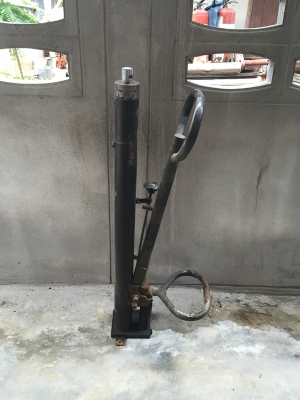 แม่แรงไฮดรอลิค สแตกเกอร์