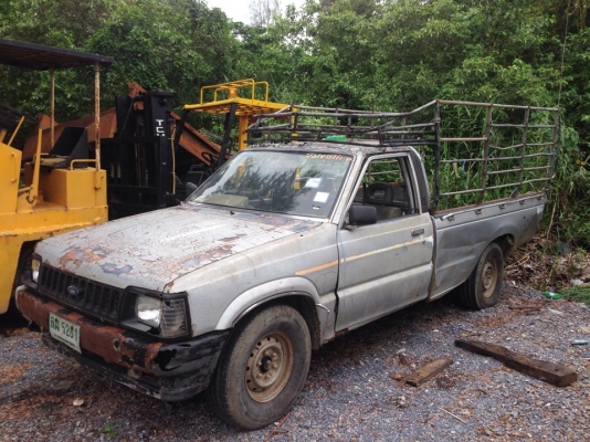 ขายรถกระบะฟอร์ดเครื่องอีซูซุ2800 เครื่องแน่น ทะเบียนขาดปี56 ขายถูก 39000 บาท