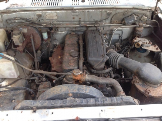 ขายรถกระบะฟอร์ดเครื่องอีซูซุ2800 เครื่องแน่น ทะเบียนขาดปี56 ขายถูก 39000 บาท