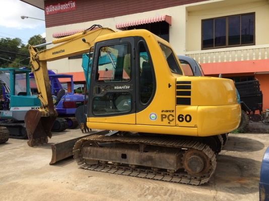 ขายรถขุด  KOMATSU PC60-7  มีหลายคัน
