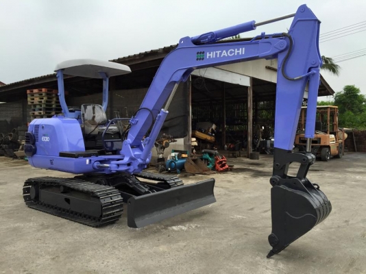 รถขุด HITACHI EX30-2 มือสอง ทำสีใหม่ นำเข้าญี่ปุ่น