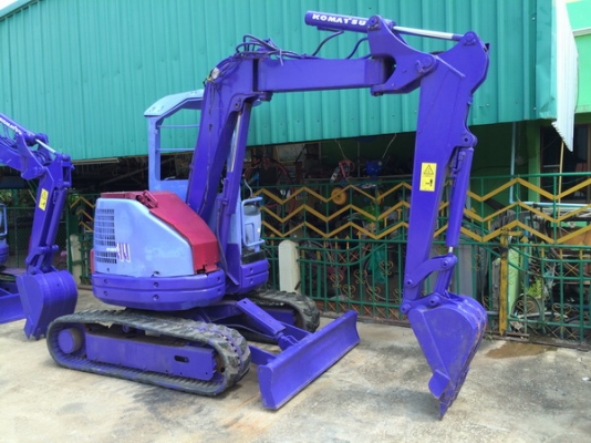 ขายรถขุด  คันเล็กๆ  มีหลายคัน