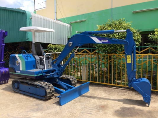 ขายรถขุด  คันเล็กๆ  มีหลายคัน