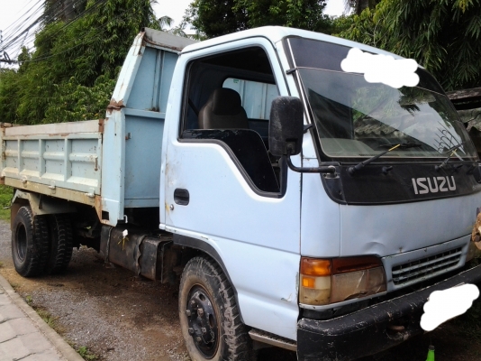 รถดั้มพ์ 5 คิวอีซูซุNPR 120 แรงม้า ปี40