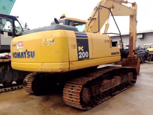 รถขุด Komatsu PC200-7#256005 นำเข้าจากญี่ปุ่น สนใจโทร. 080-6565422 (หนิง)