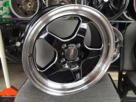 Weld ขอบ15 กว้าง7 et35 4รู100 Weld ขอบ15 กว้าง7 et35 4รู100