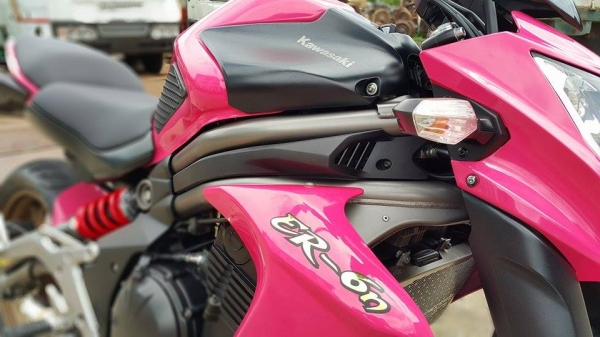 ER6N 2012 วิ่งน้อย สีสวยเนี้ยบ ไม่ล้ม ไม่ชน ไม่แปะ ขายถูกๆ ต่อรองได้ครับ ER6N 2012 วิ่งน้อย สีสวยเนี้ยบ ไม่ล้ม ไม่ชน ไม่แปะ ขายถูกๆ ต่อรองได้ครับ