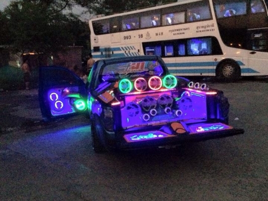 รถกระบะเครื่องเสียงเต็มคัน สวยๆ