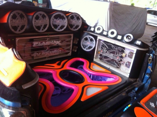 รถกระบะเครื่องเสียงเต็มคัน สวยๆ