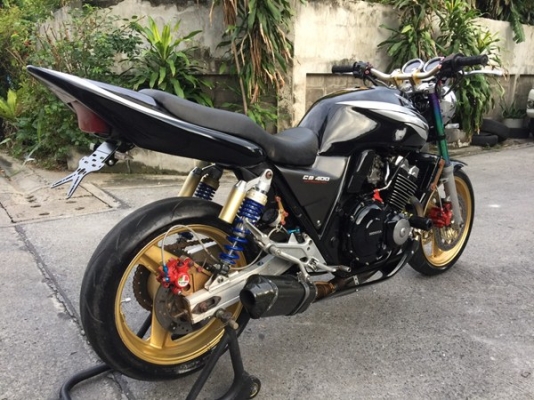 CB 400 ปี95 แต่งแน่นๆ สพม 69,500 บาท รับซื้อขายแลกเปลี่ยนคับ