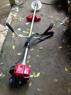 ขายเครื่องตัดหญ้า ฮอนด้า4จังหวะ