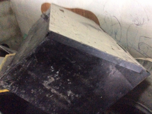 ขายเหมายางรถบรรทุกบริสโตน 6 เส้นพร้อมกะทะสภาพสวยครับ