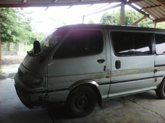 ฝากหกรถตู้ TOYOTA