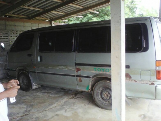 ฝากหกรถตู้ TOYOTA