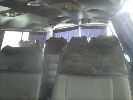 ฝากหกรถตู้ TOYOTA