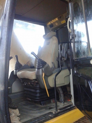 ขาย CAT 320 D พร้อมใช้งาน เครื่องดี ปั๊มแรง ช่วงล่างเต็ม ราคาต่อรองได้ ขาย CAT 320 D พร้อมใช้งาน เครื่องดี ปั๊มแรง ช่วงล่างเต็ม ราคาต่อรองได้