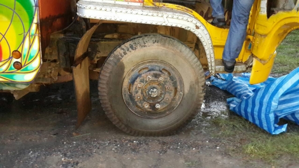 ขายด่วนISUZUรถสิบล้อเทรนเลอร์ขึ้นรถเกี่ยวมีหางพับพร้อมทะเบียนท้ายลาดเยรคทิฟฟี่เพาเวอร์ราคาเบาๆโทร0856842587